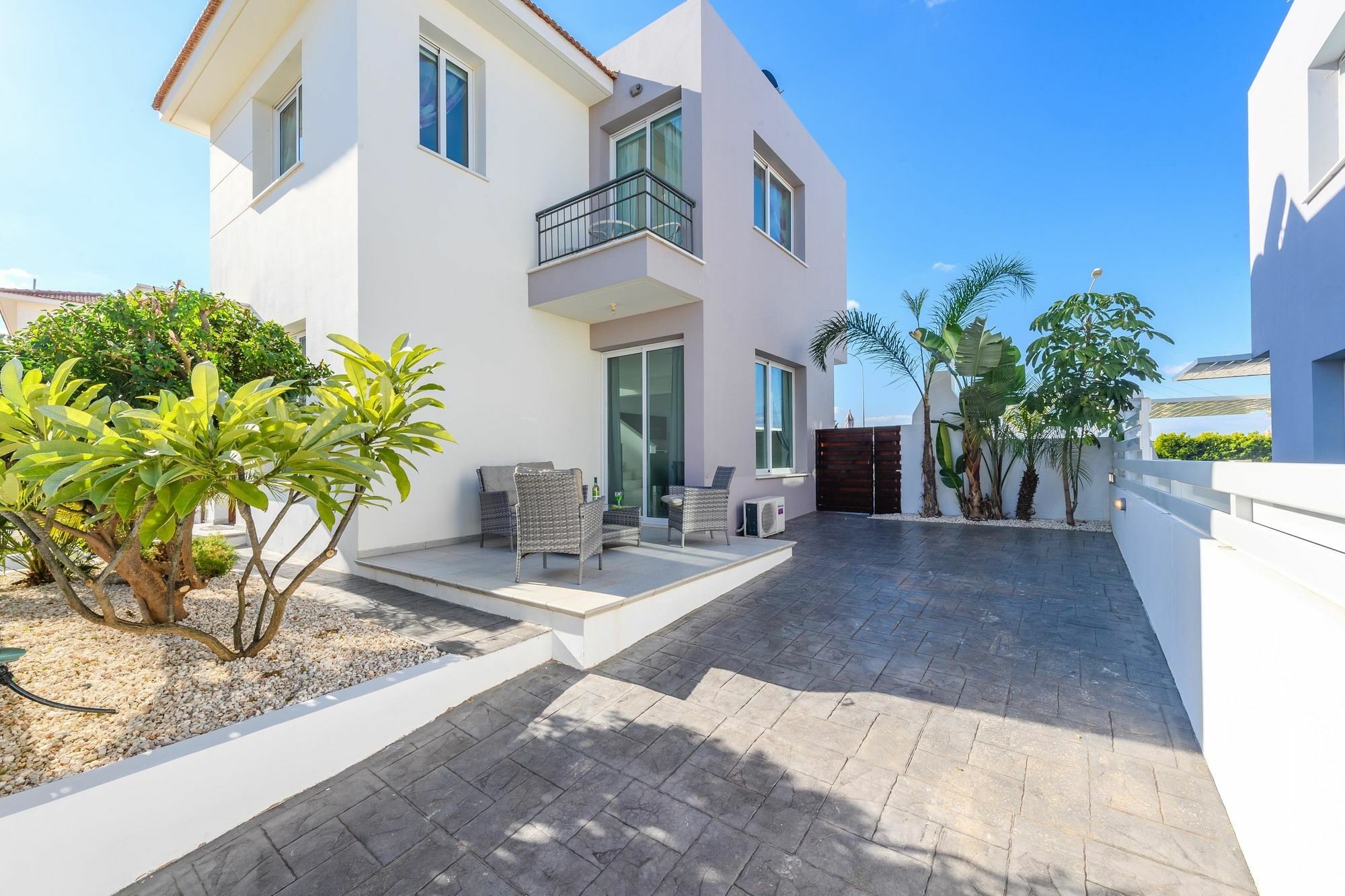 Avra Villas Paralimni Exterior photo